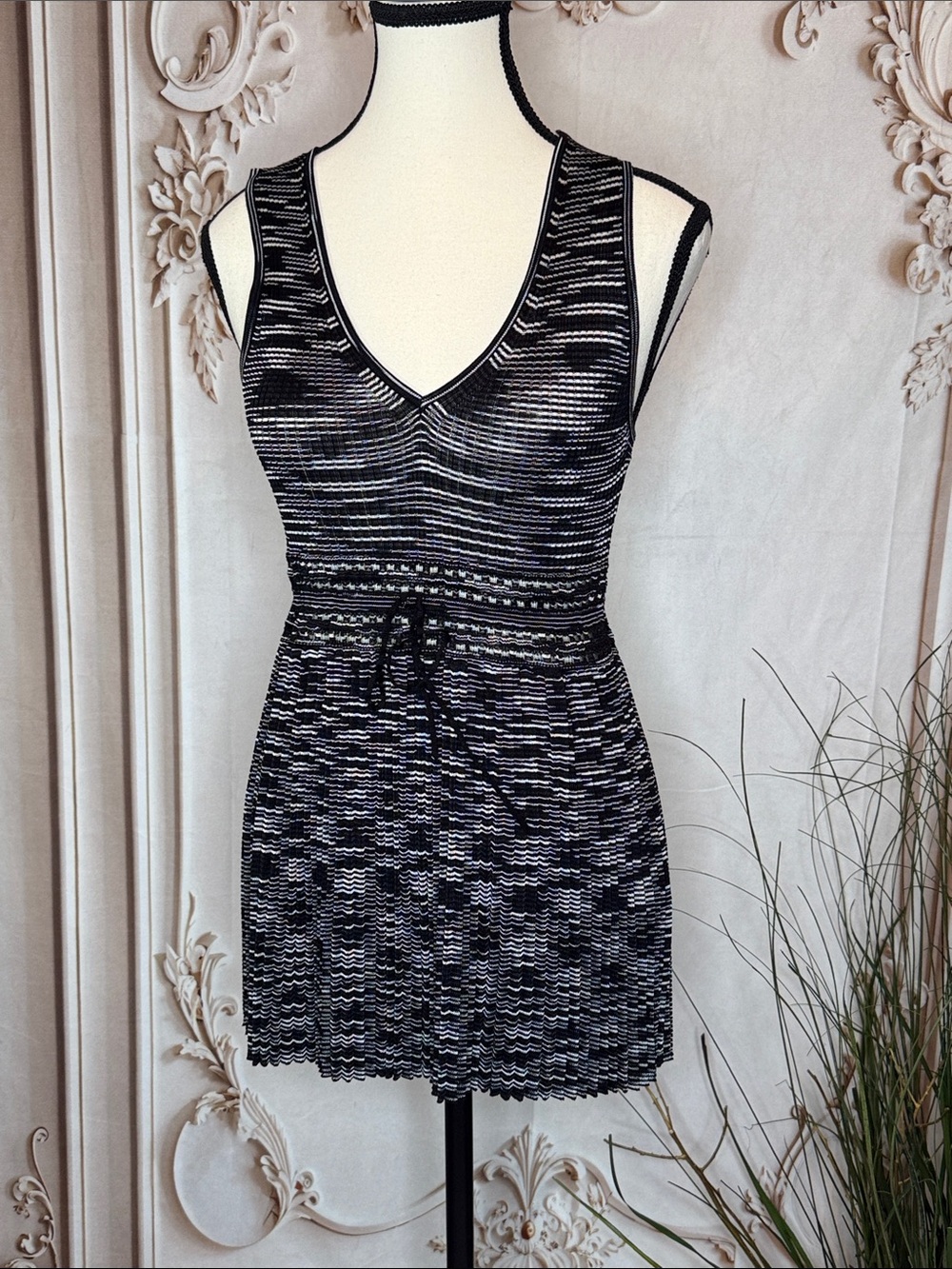 M by Missoni Black and White Sleeveless V-Neck Knit Mini Dress